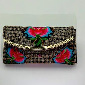 Handmade Guatemalan clutch purse